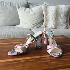 Floral Block Heel Betsey Johnson Sandal Heels, Like New